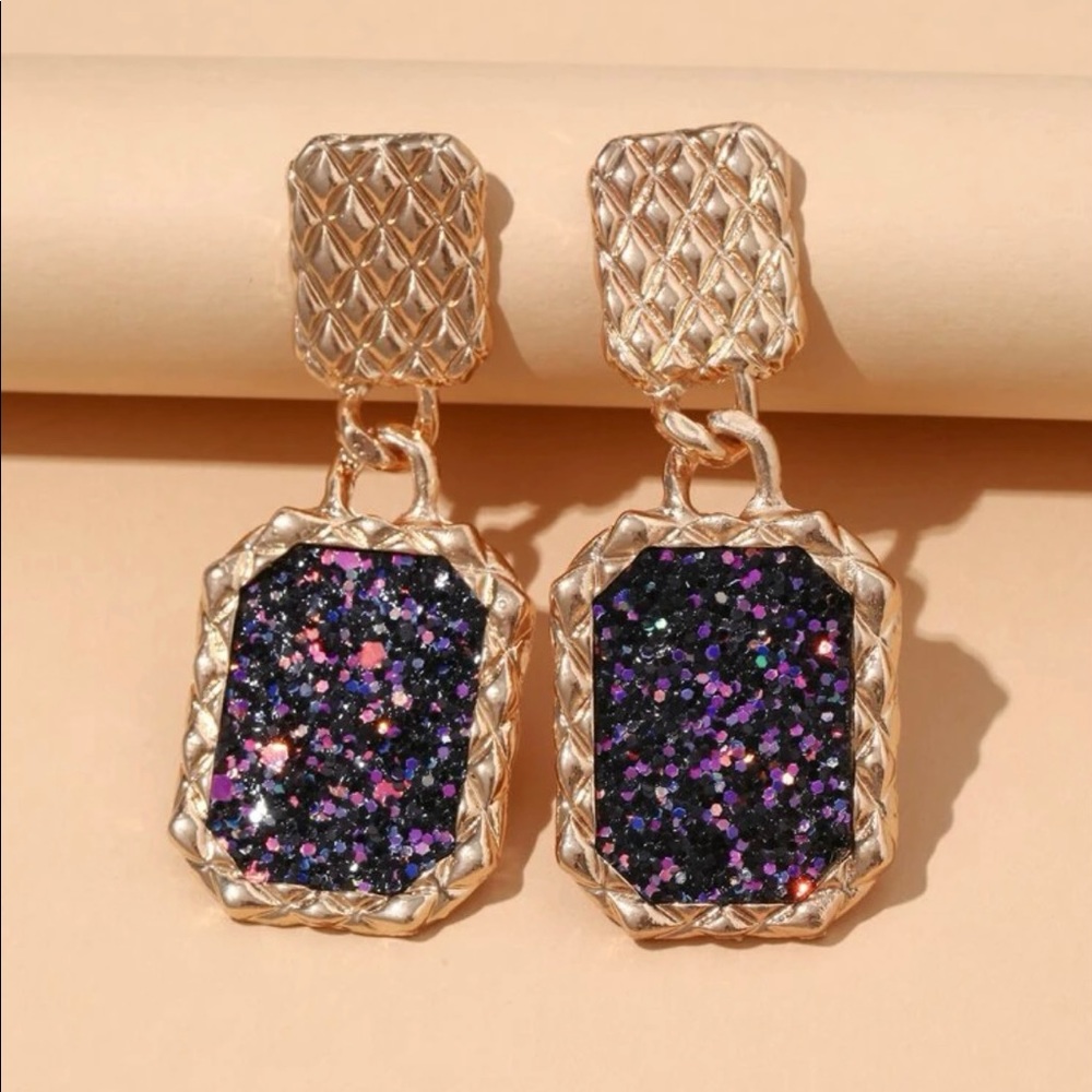 EARRINGS NWOT - Picture 1 of 6